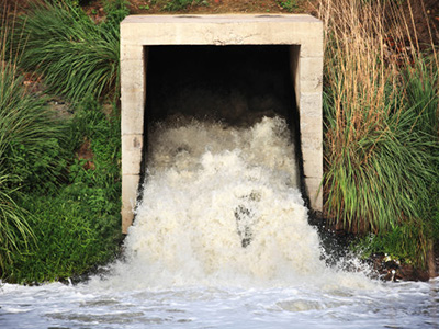 黑臭河道治理完成后，如何保持河道的長期穩定運行和管理？